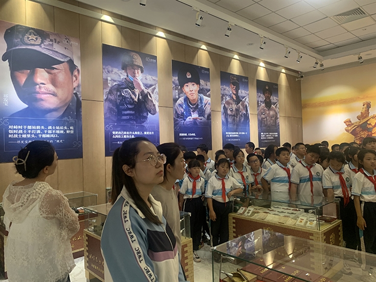 摄影公司考察的心得体会和感想参观摄影展心得体会四篇(图1)